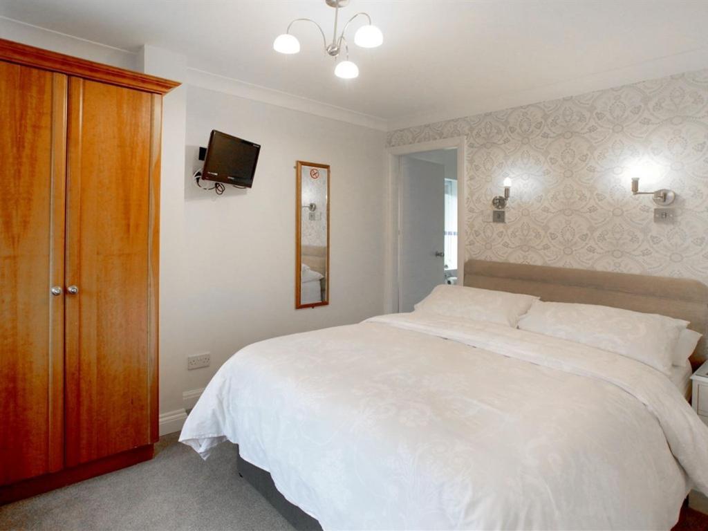 The Hinton Guest House Нътсфорд Екстериор снимка